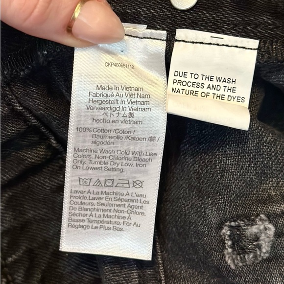 Madewell NWT Black Lightly Distressed Denim Short Overalls- Size XXS - Picture 6 of 7